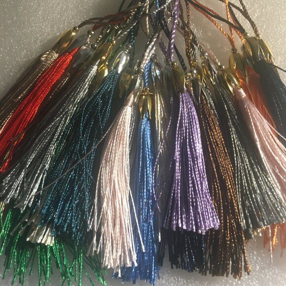 Personalized 2026 Graduation Tassel Keychain – Custom Name | Silver or Gold Fini - Picture 3 of 4